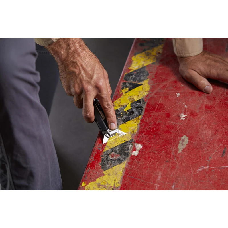 Cutter Grattoir Toughbuilt 9 Cutter Grattoir Toughbuilt – Image 9