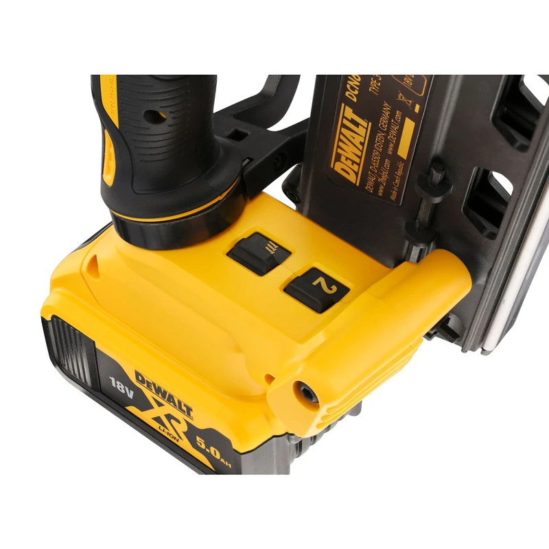 Cloueur De Charpente 2 Vitesses Dewalt XR18V DCN692P2-QW 18V Li-ion 5Ah 3 Cloueur De Charpente 2 Vitesses Dewalt XR18V DCN692P2-QW 18V Li-ion 5Ah – Image 3