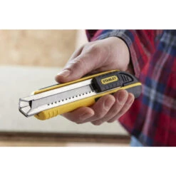 Cutter à Cartouche Stanley Fatmax 18mm -Outils Pour La Maison 84395 03